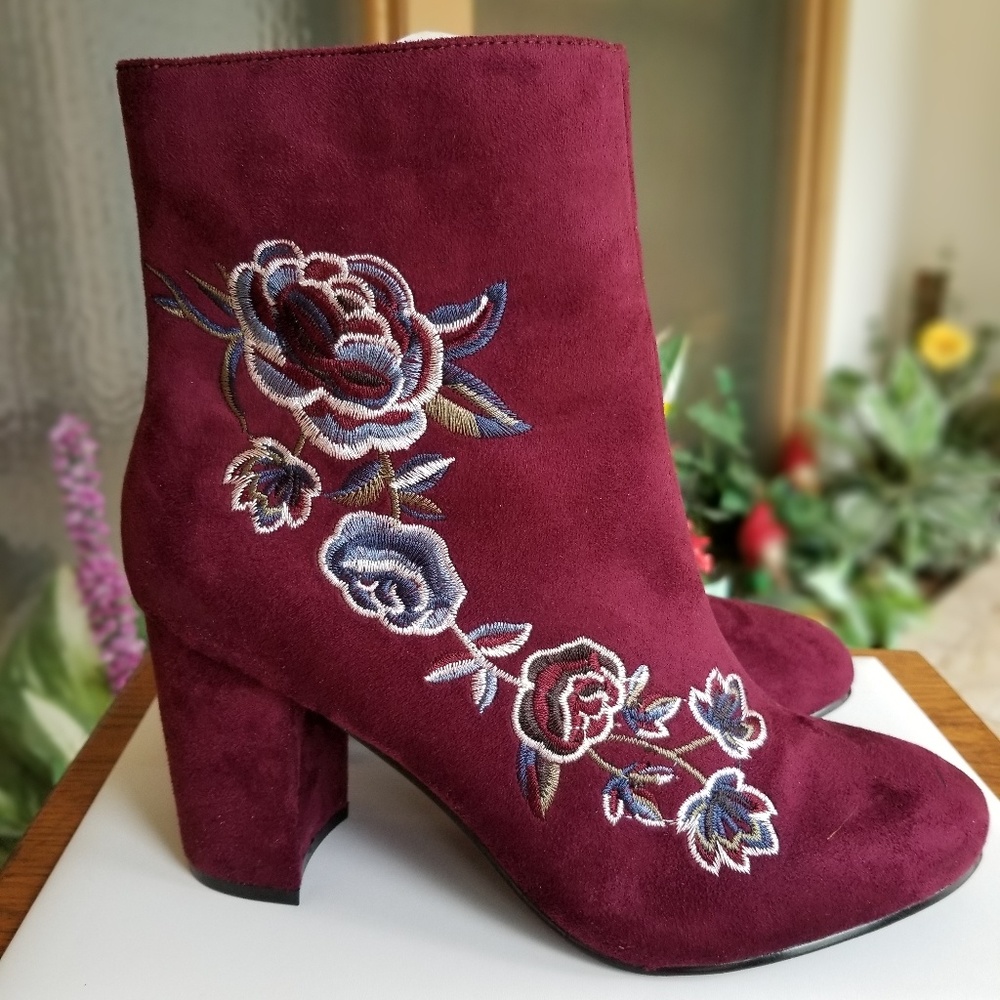 Hippie Laundry Darby Burgundy Boots Sz 9